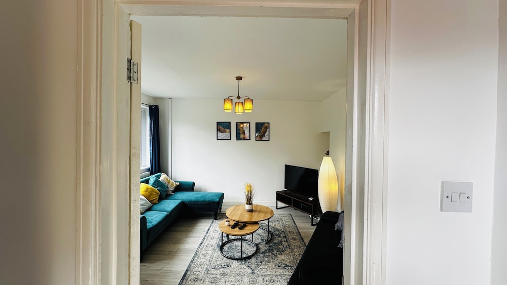 Pengam House
