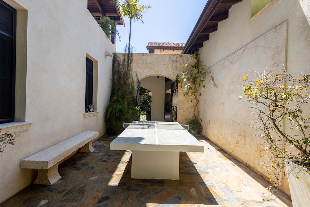 Villa Tres Amarras The Pinnacle of Exclusivity