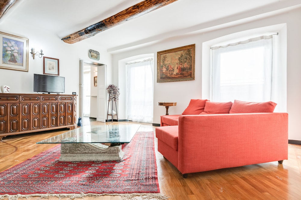 Porto Antico Exclusive Flat with parking view 4