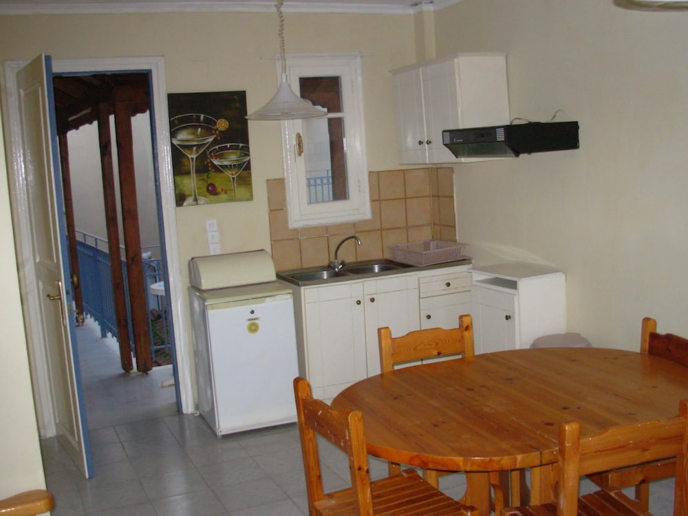 Louisa Apartments