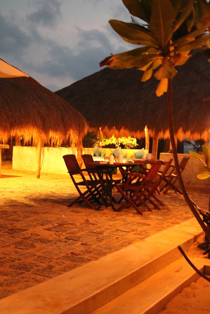 Dolphin Beach Kalpitiya