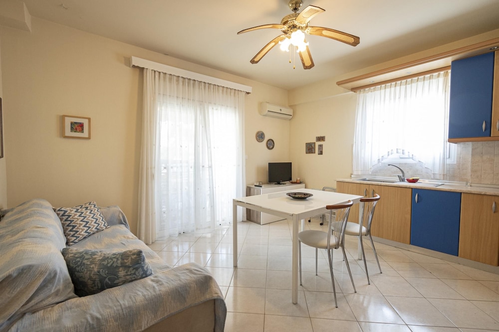 Anastasia Sea View Apartment photo 4
