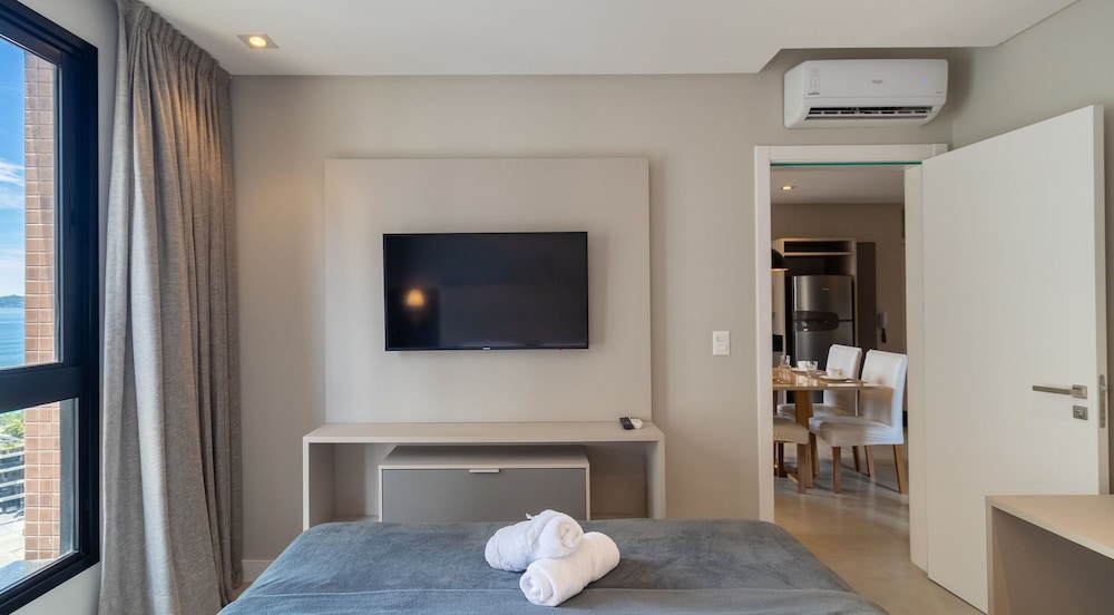 MHF II Apts Variados em Prédio com Vista para o Mar em Itapema