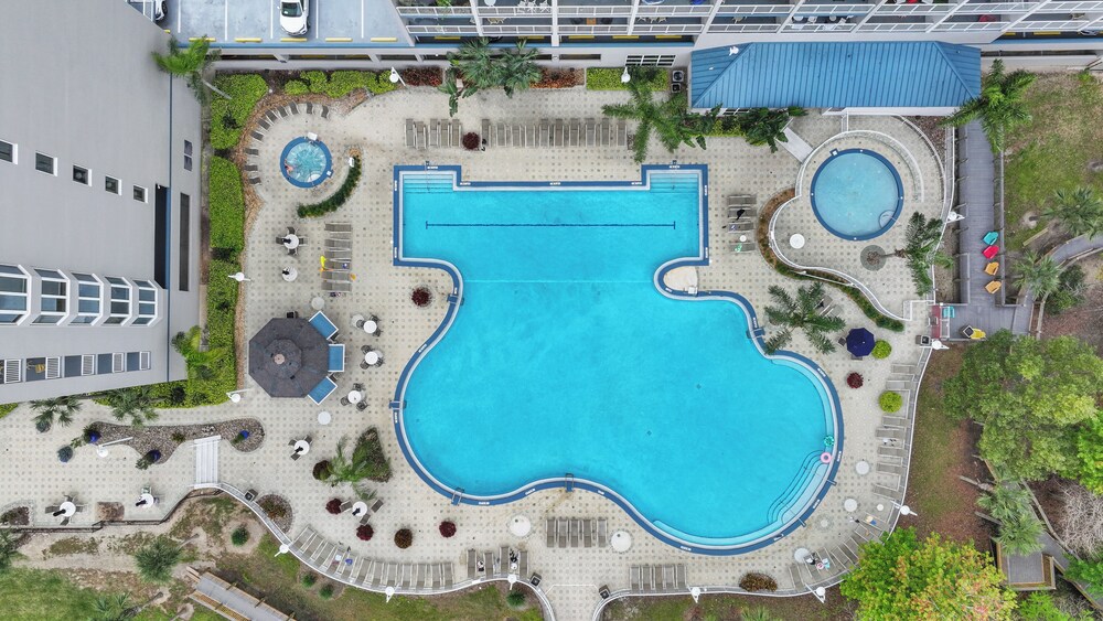 Renovated Condo 2mil away from Disney