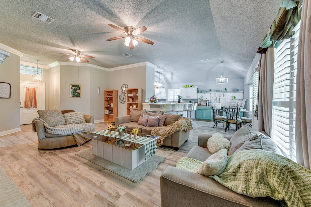 Private Yard & Patios: Family Home in Laplace!