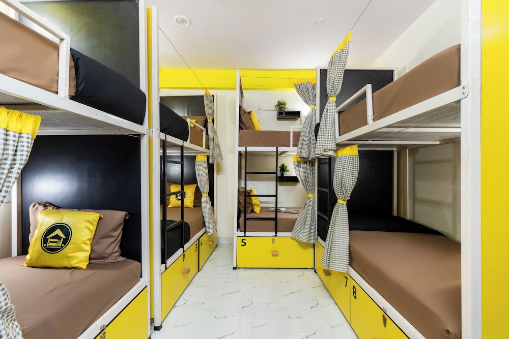 The Hosteller Agra