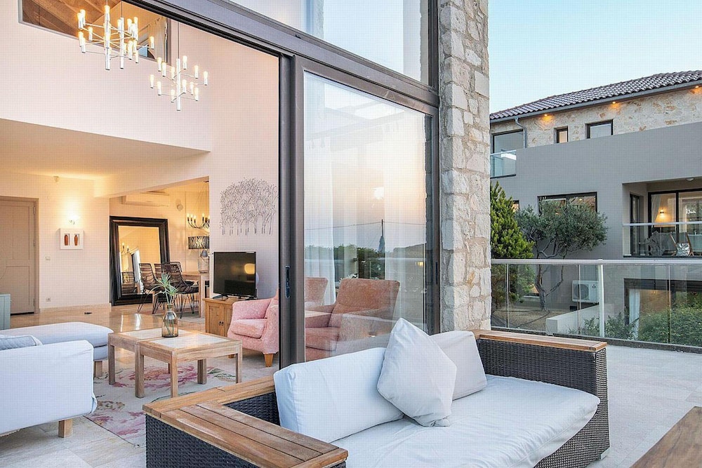 Tersanas Villas