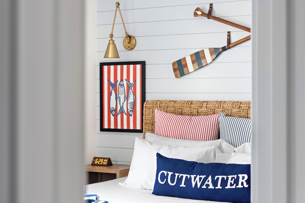 Cutwater Inn & Suites