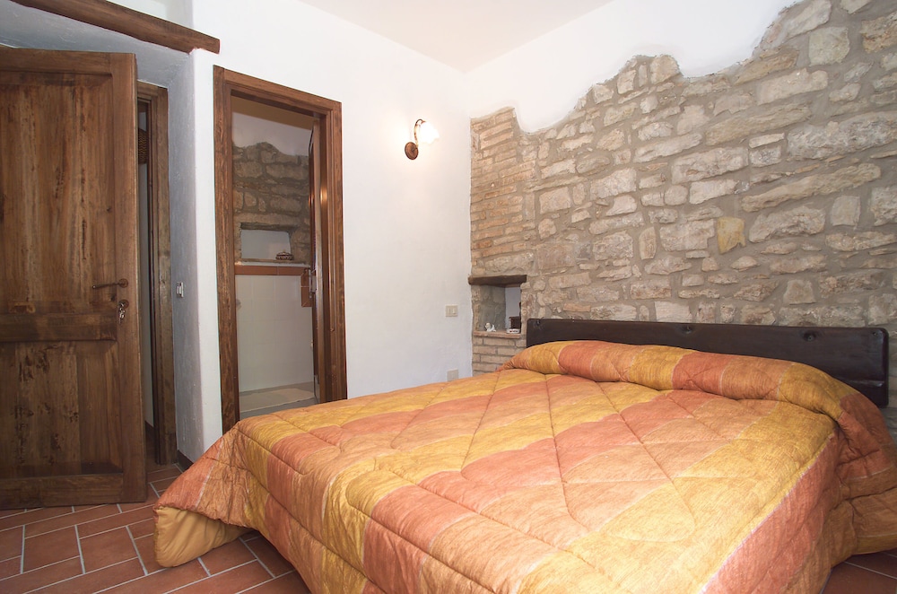 Casale Luigina view 2
