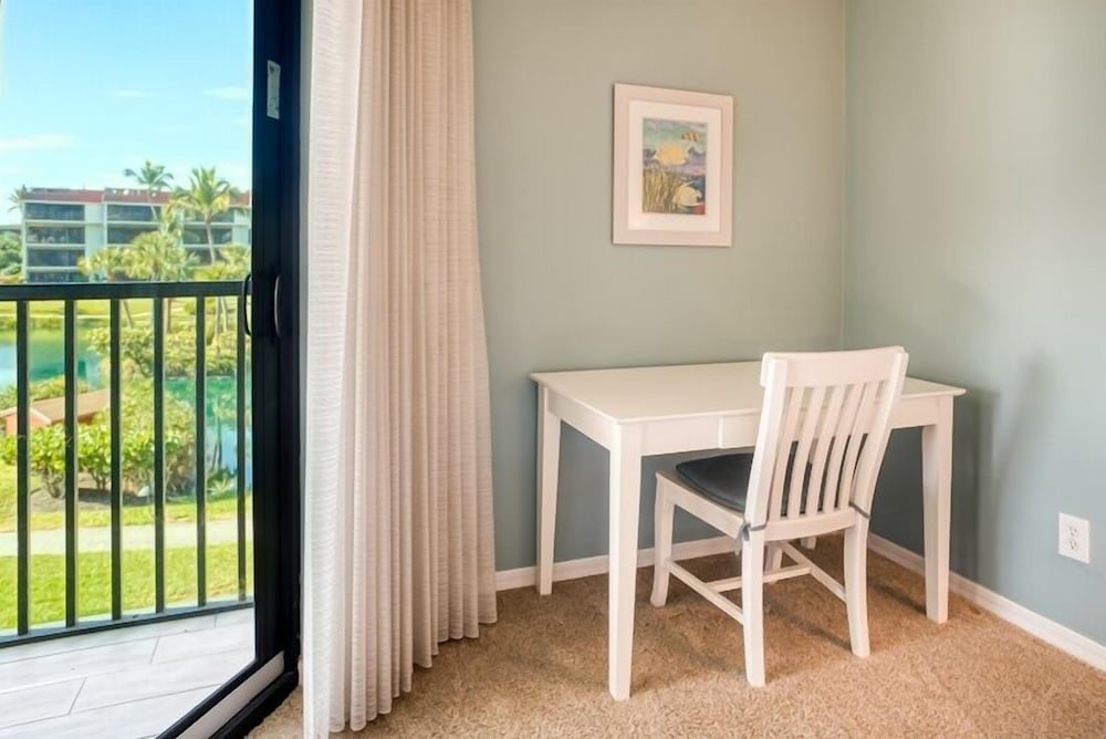 Pointe Santo D27 2 Bedroom Condo
