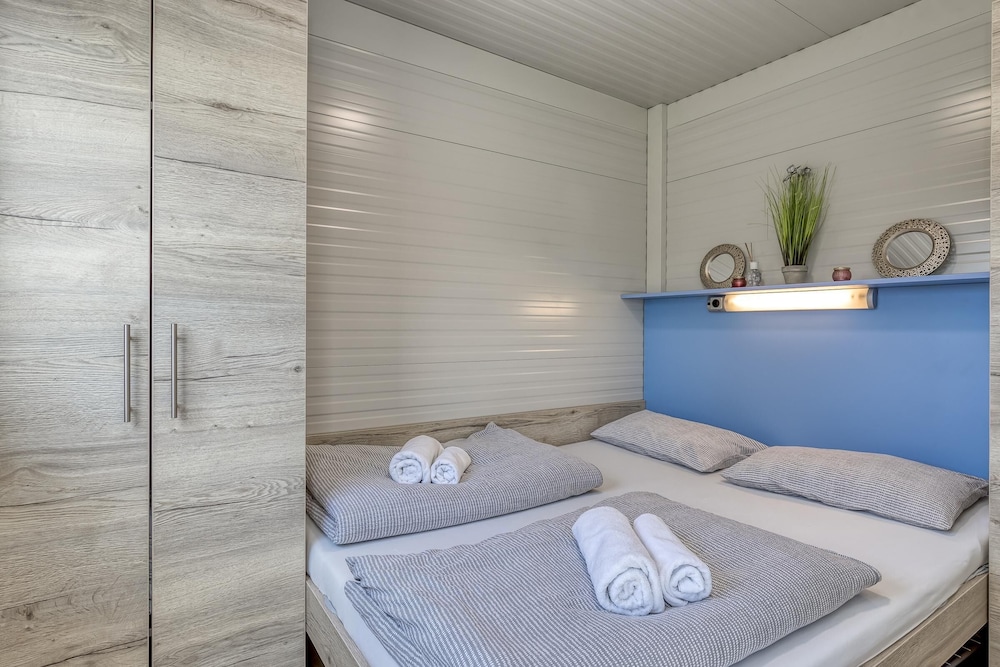 Rooftop Home With Whirlpool Sauna