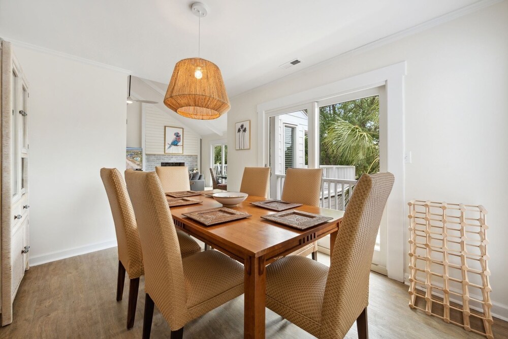 Hellenic Haven 6 Bedroom Home
