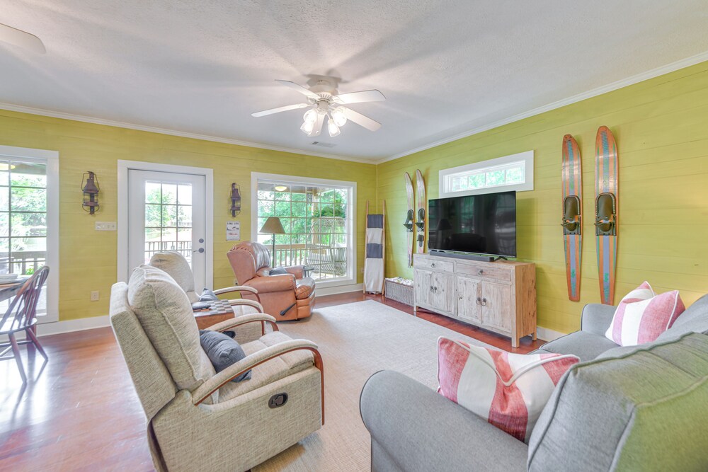Private Dock + Porch: Lakefront Retreat in Cobb!