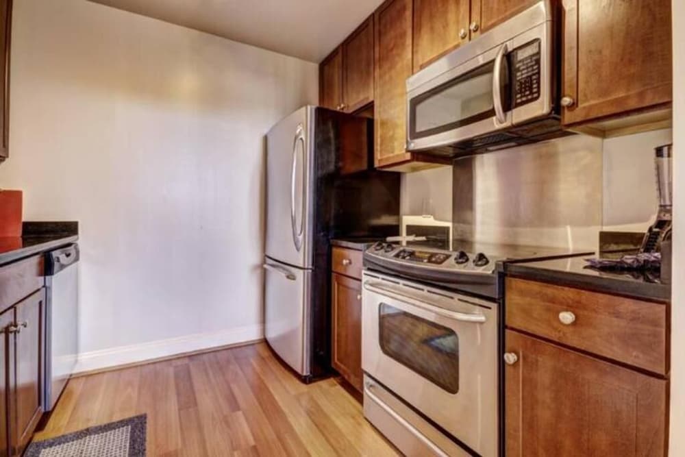 Fantastic 2 bedrooms apt. Harbor