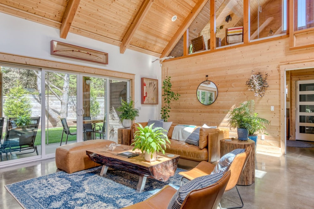 Boutique Cabin Design Luxury Hot Tub Path to Beach