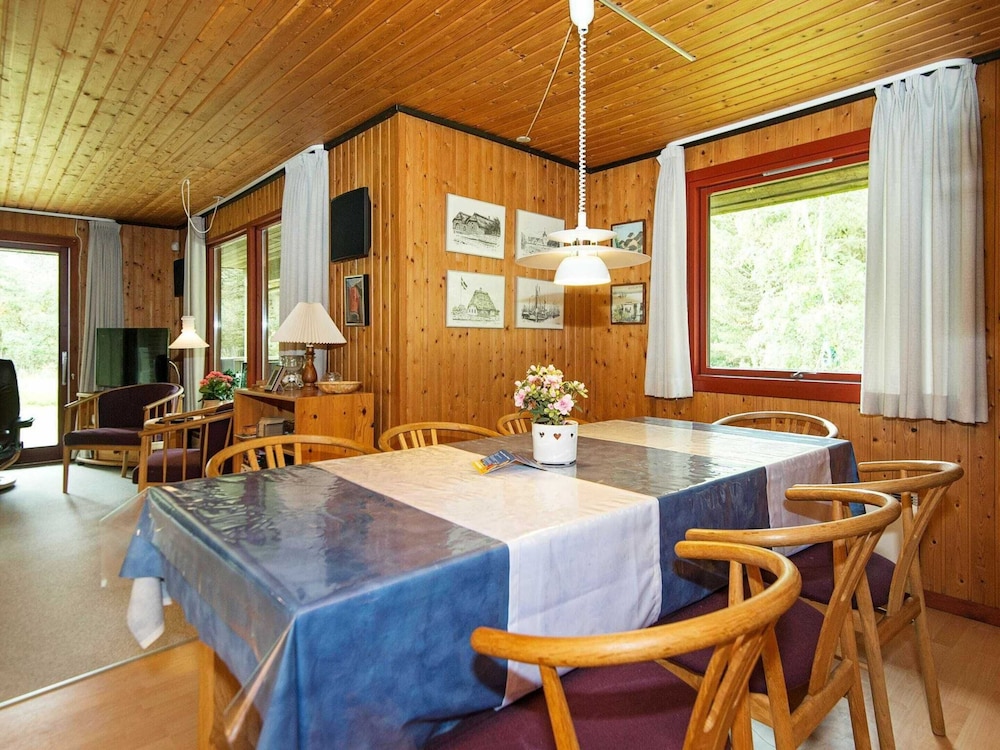 6 Person Holiday Home in Romo view 5