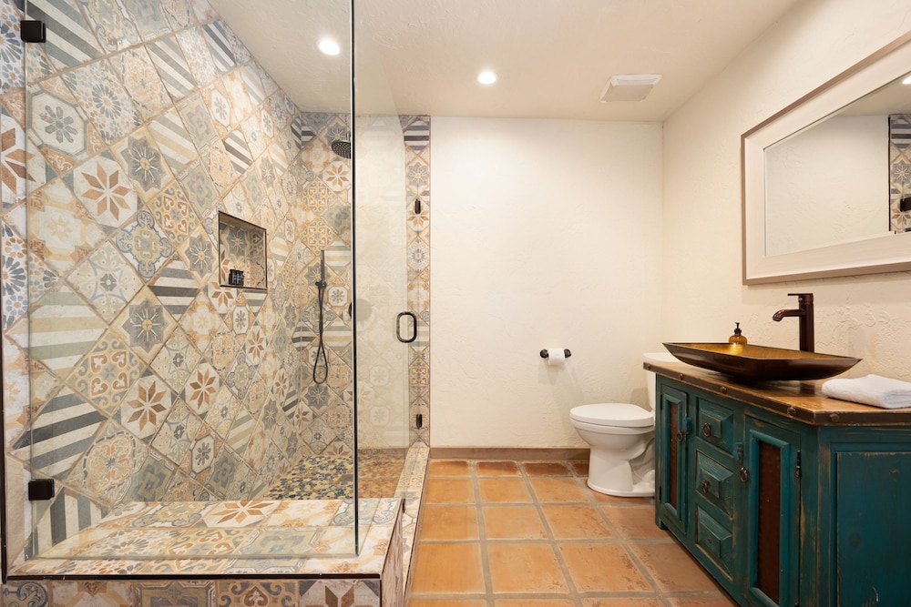Starlight Estate by Avantstay 20 People Architectual Mansion w Pool Tennis Court Game Room