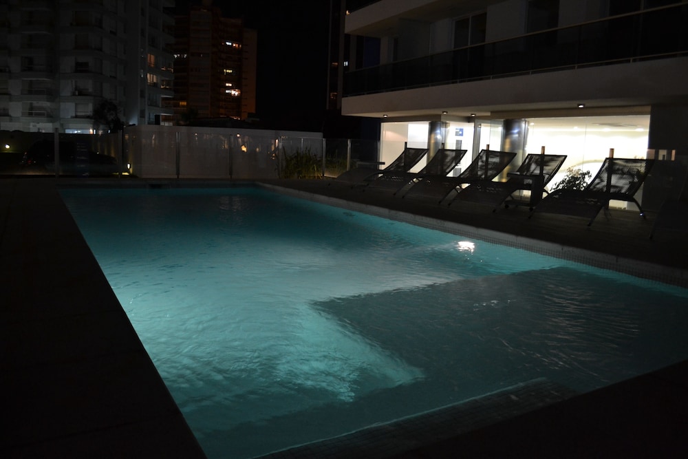 Arenas del Mar Apartments