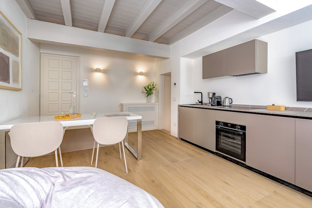 Deservi Luxury Apartments