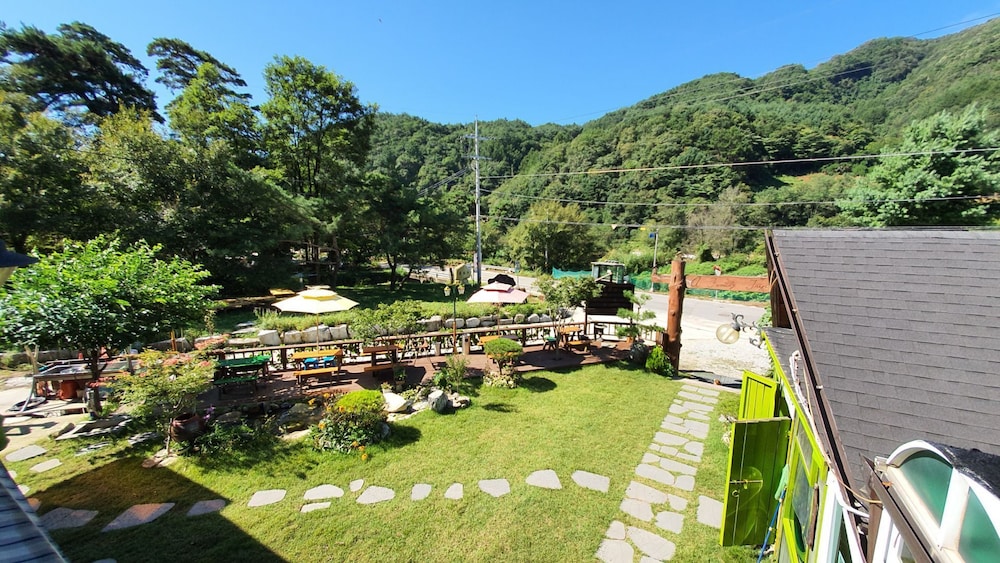 Wonju Chiak Mountain Club Pension