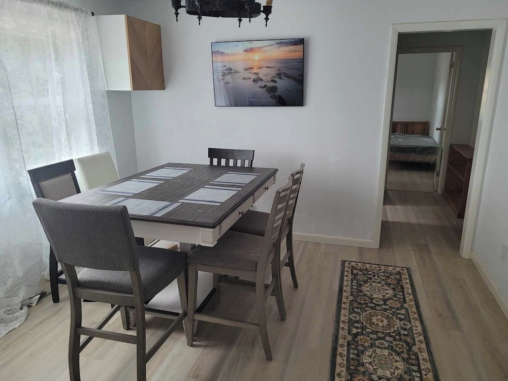 Spacious 4BR Home w/ Pool Family Friendly