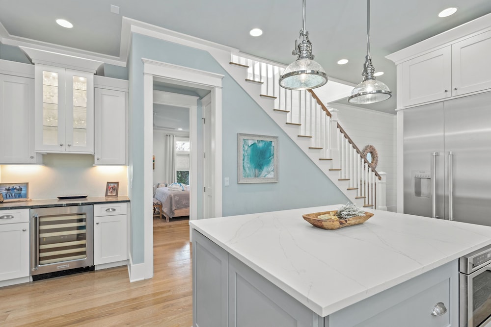 Sea Dlight: 3BR Beach Home Sleeps 10 With 4 Bikes in Watersound West