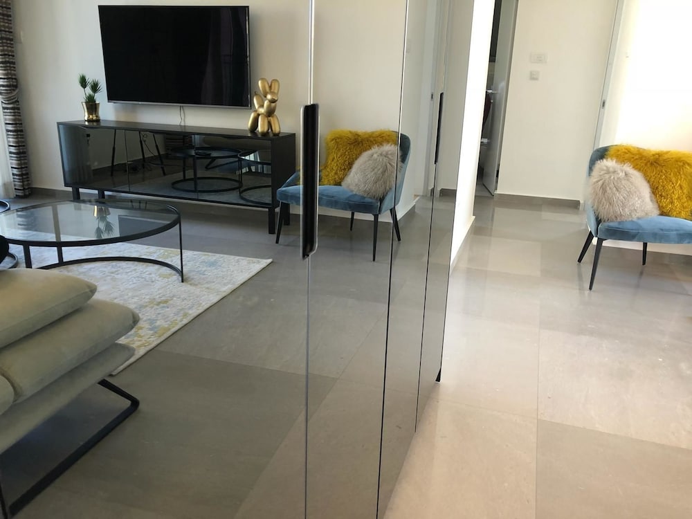 New Luxurious 2BR front old city Legacy