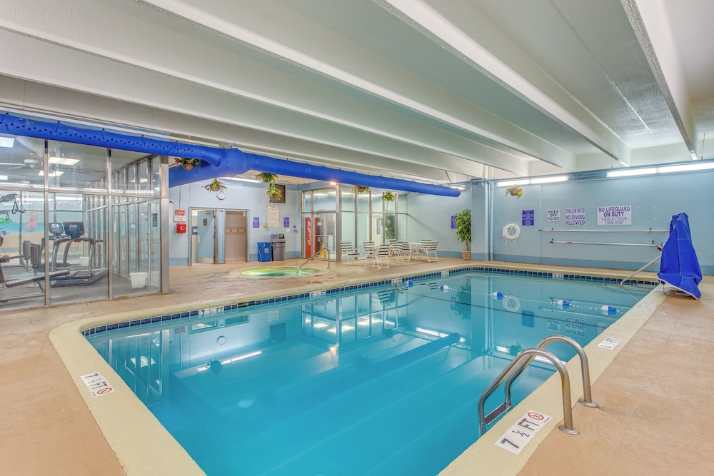 Ocean Access & Resort Perks: Myrtle Beach Condo