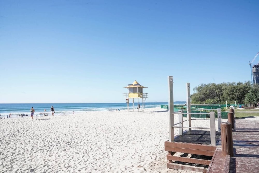 Avani 906 Central Broadbeach