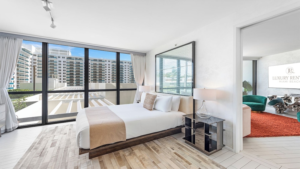 Luxury Vacation Rentals in South Beach by LRMB