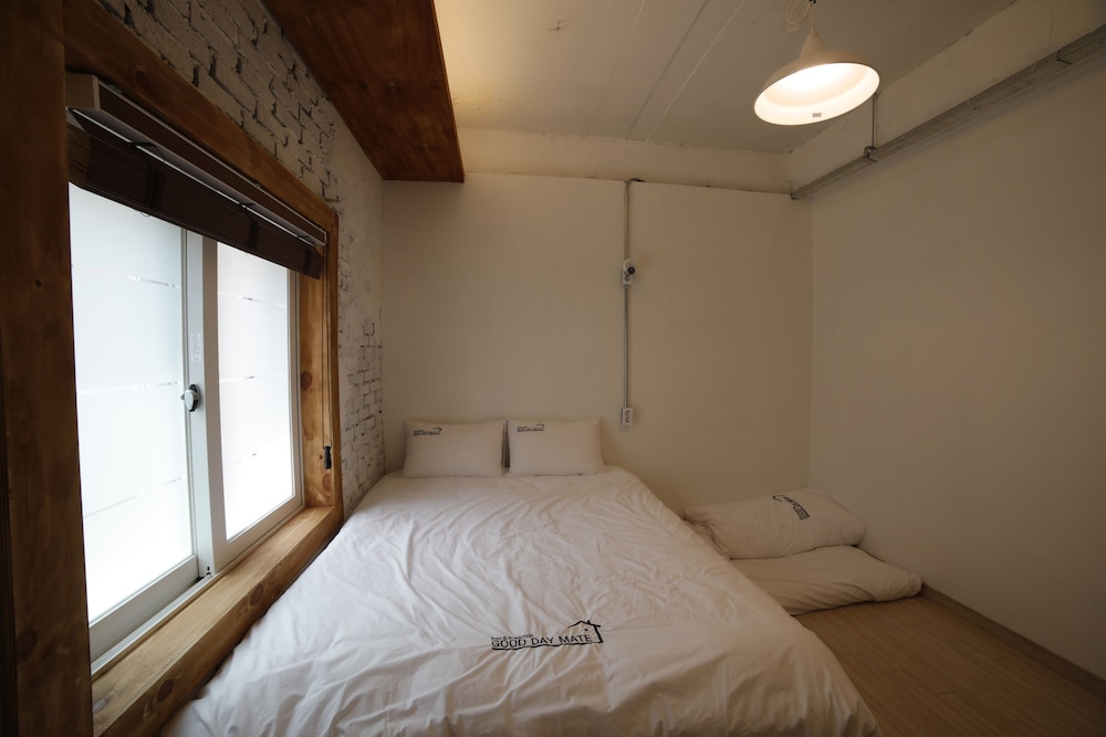 Good Day Mate Hostel