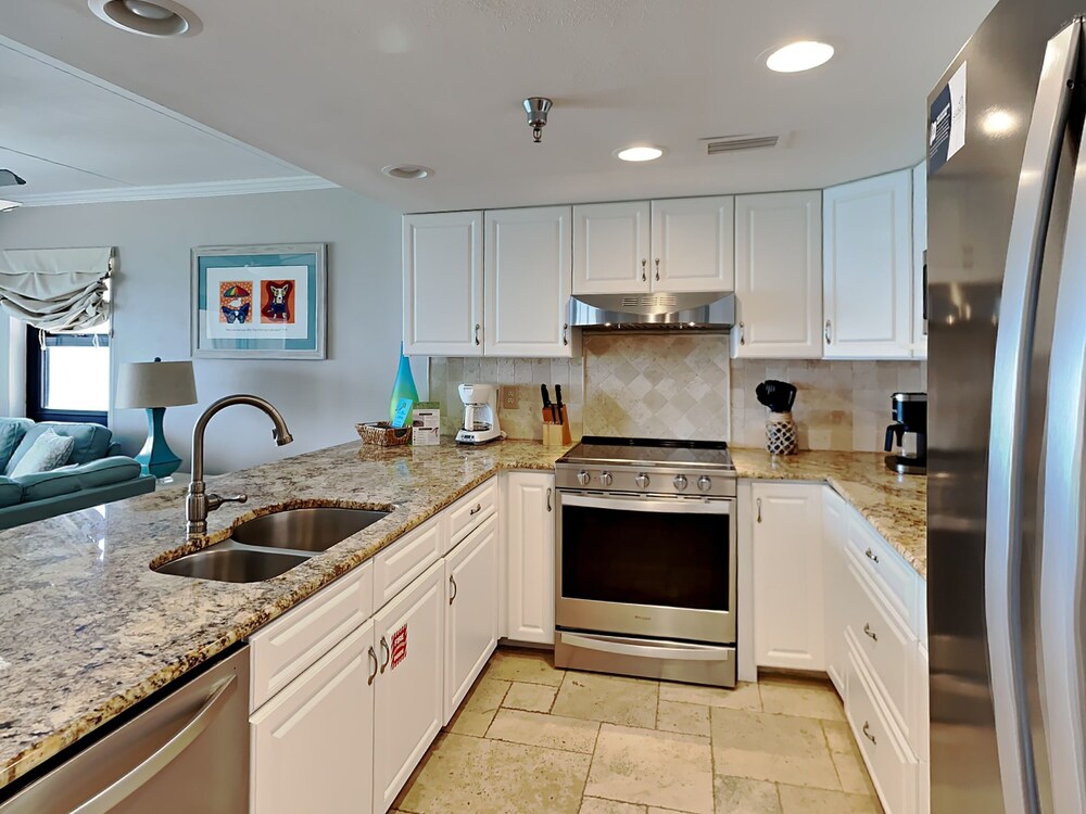 Ocean Breeze West by Southern Vacation Rentals