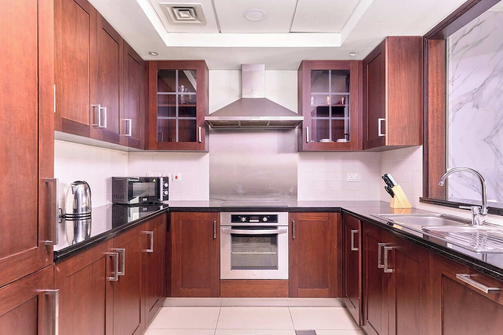 Bellavista-Striking-1Bedroom with Annex