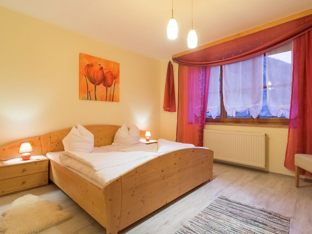 Holiday Home in Rennweg Near Ski Slopes view 4