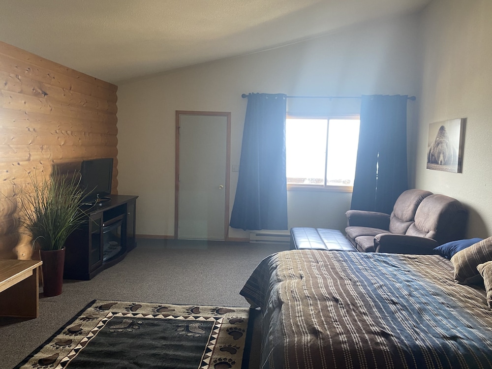 King Halibut Lodge - Property Image 24