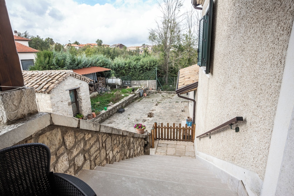 #914 Home - Irpinia