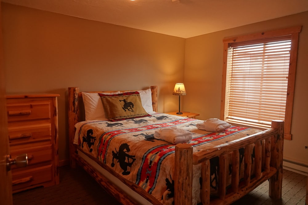 Moran Vacations - Heart 6 Ranch - Property Image 32