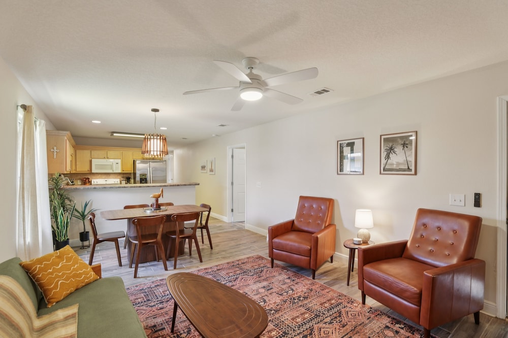 Relaxing Pace Bay House 3 Bedroom Home