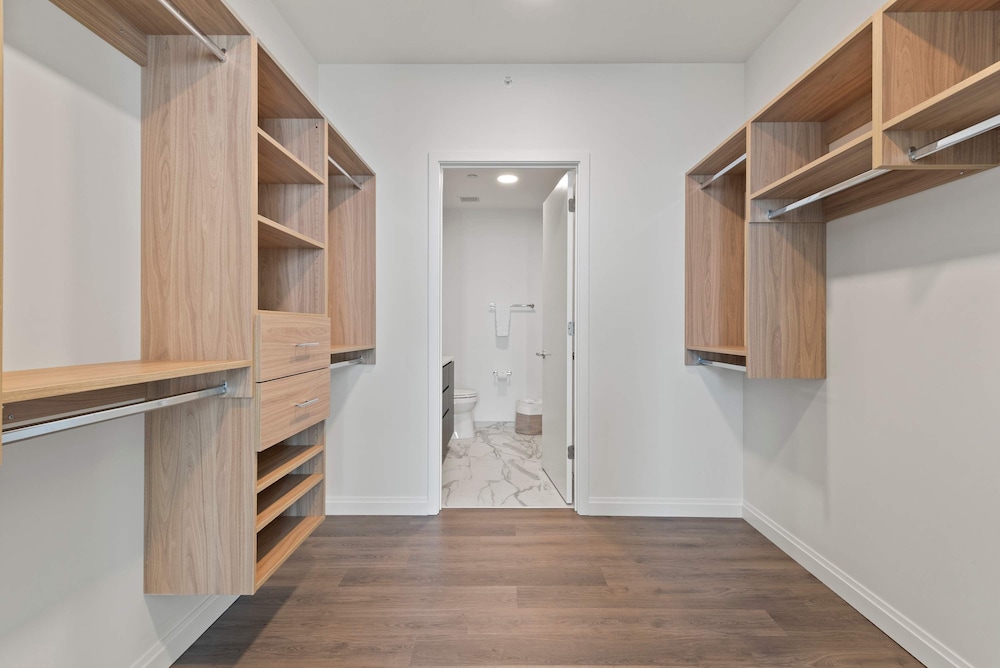 Luxe Apts Stunning Lake Views Resort Amenities