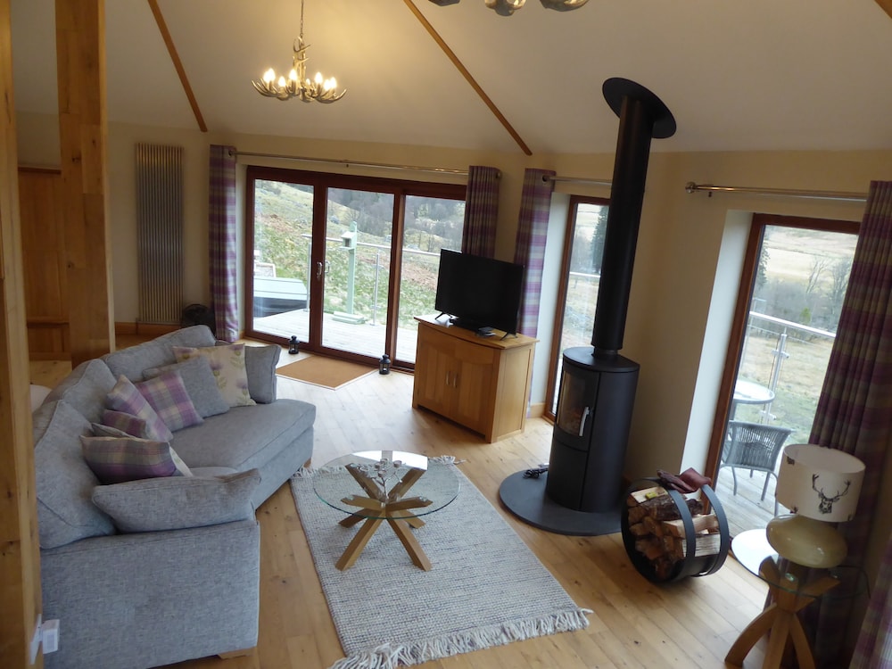 Dalnoid Cottages & Treehouses
