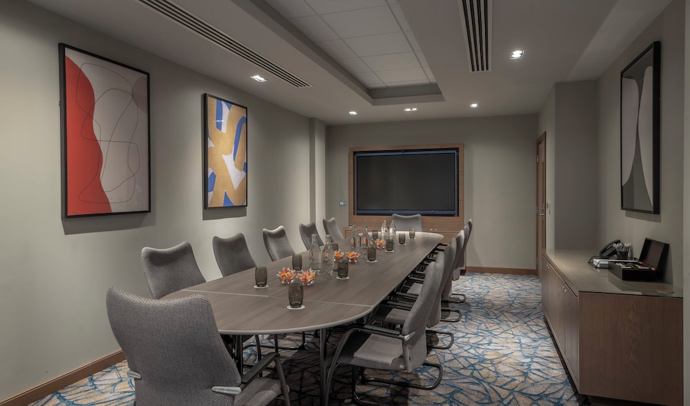 Salford Vacations - Maldron Hotel Manchester Cathedral Quarter - Property Image 9