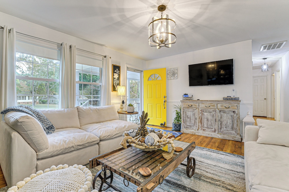4 Mi to Falls Lake: Dog-friendly Wake Forest Home