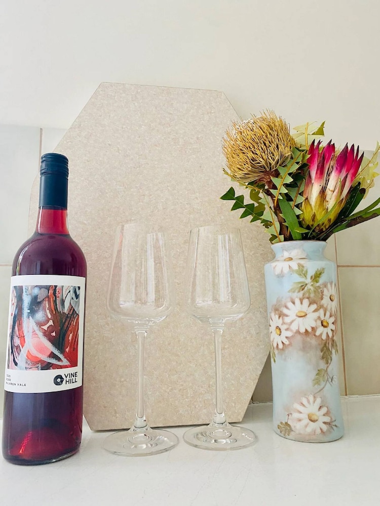Unwind Retro-vibe Pet Friendly