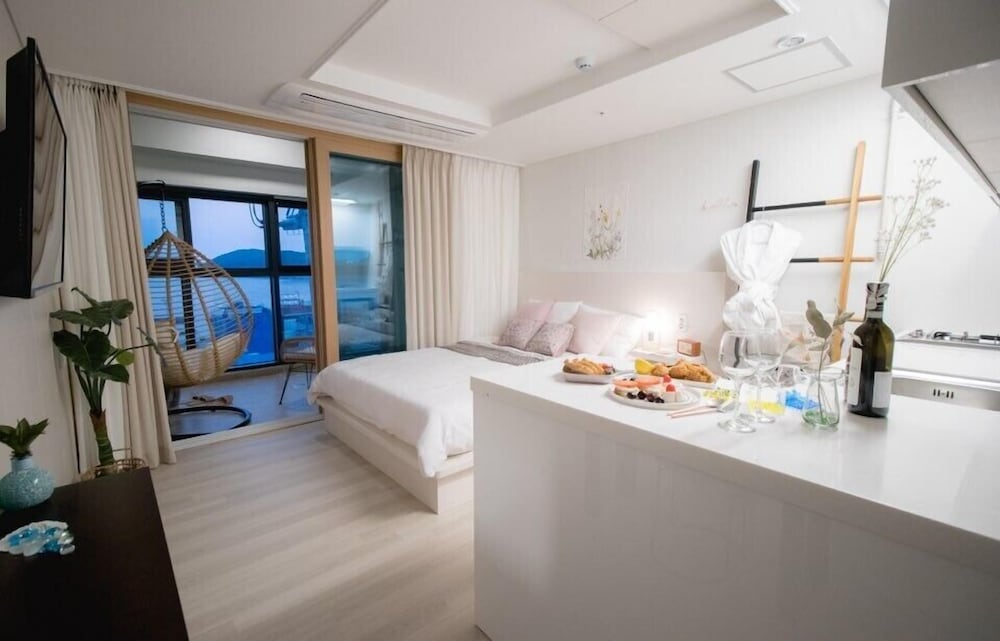 Yeonhawri330 Pool Villa & Hotel view 5