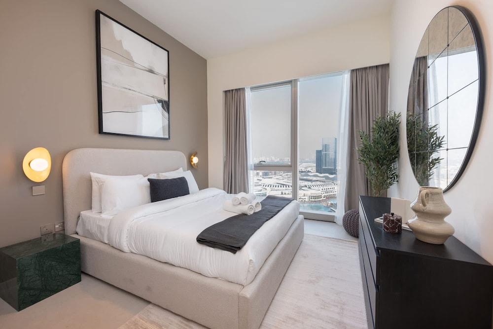 Cozy 2-bedroom Apartment Perfect for Family in Downtown With Burj Khalifa Views