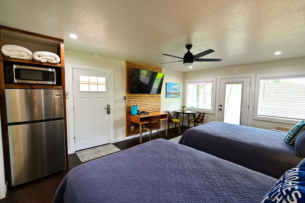 Rayburn Resorts