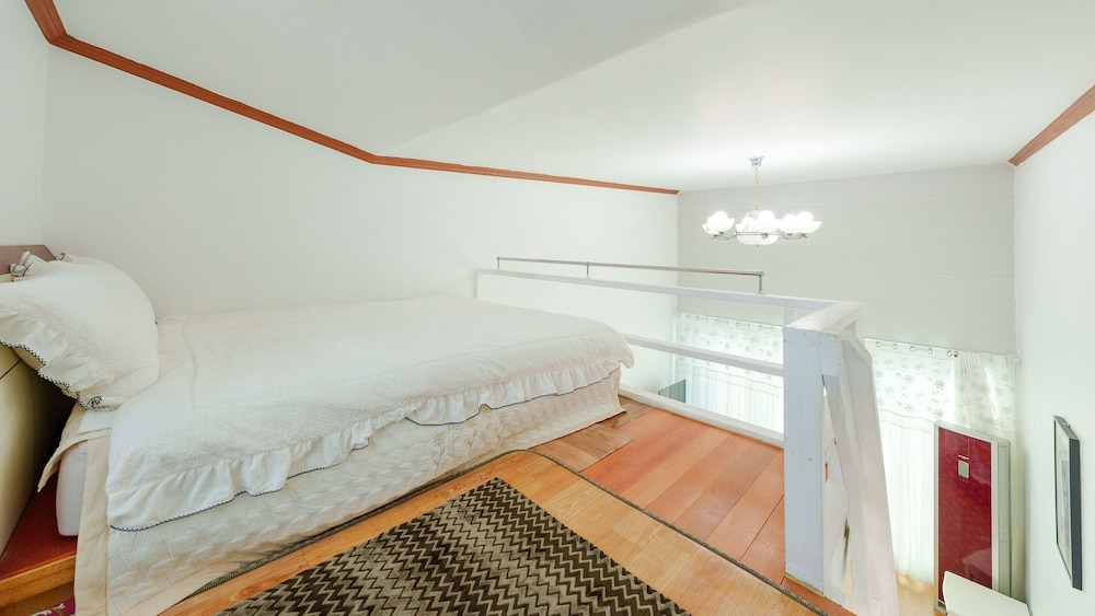 Taean Norabureo Pet Pension