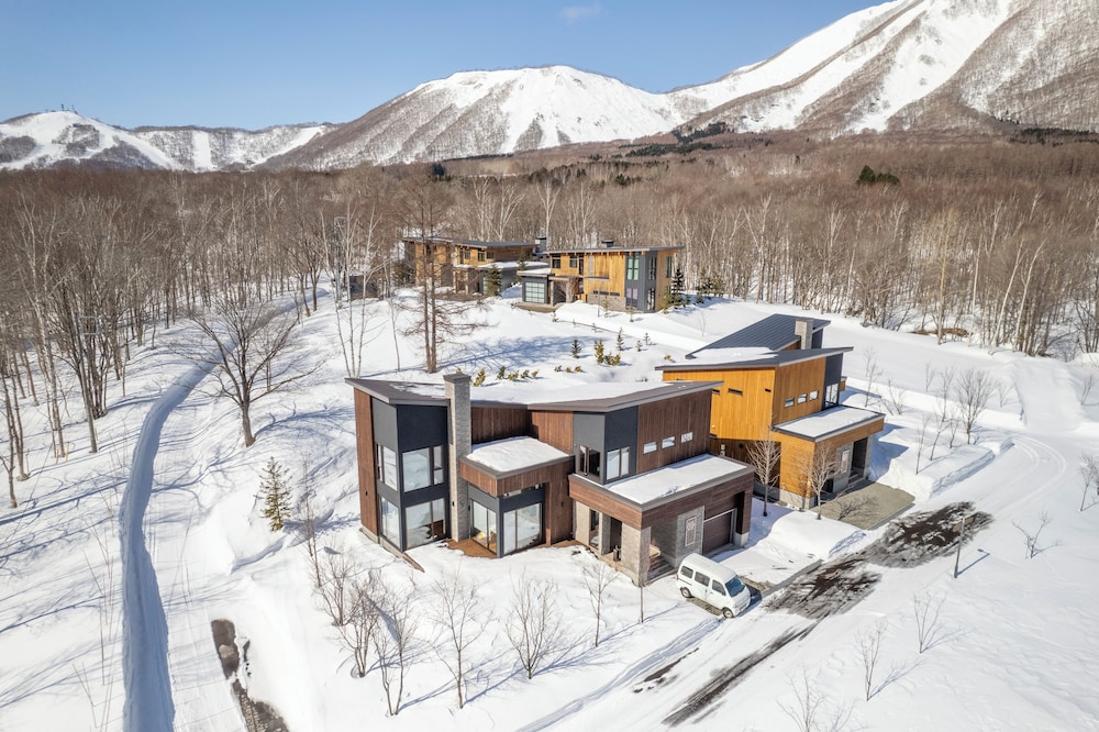 Rusutsu Chalet Altair 8 view 4