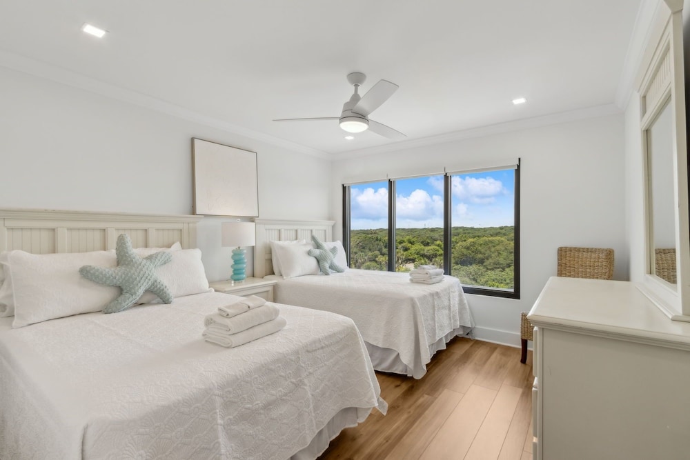 Surf And Racquet Club B149 2 Bedroom Condo
