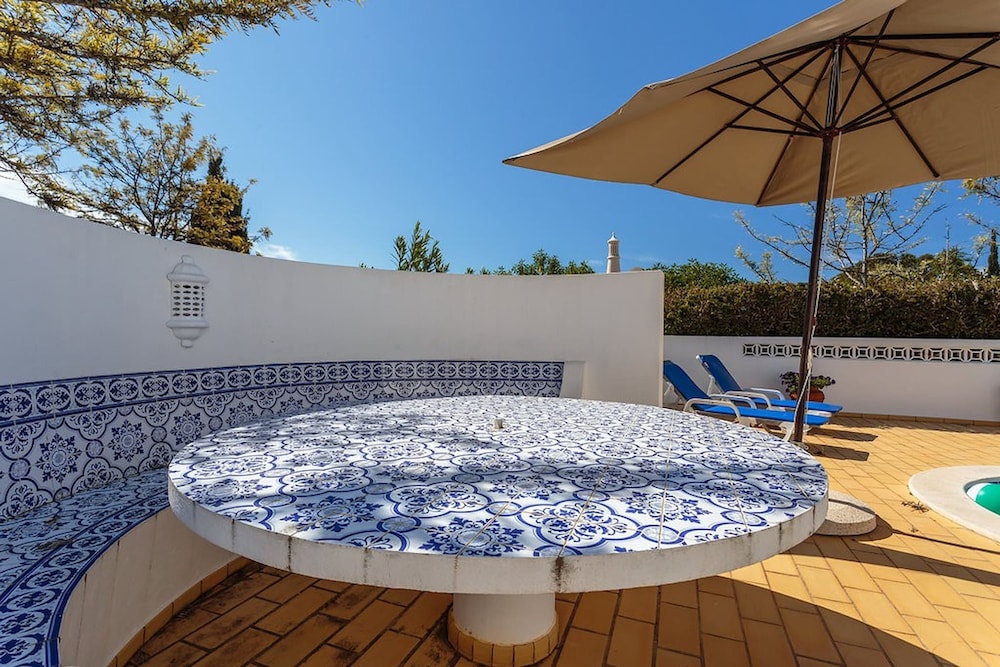 Floresta Fabulous Villa Close to Beach and Golf